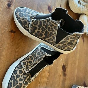 Cute leopard print booties sz 6.5